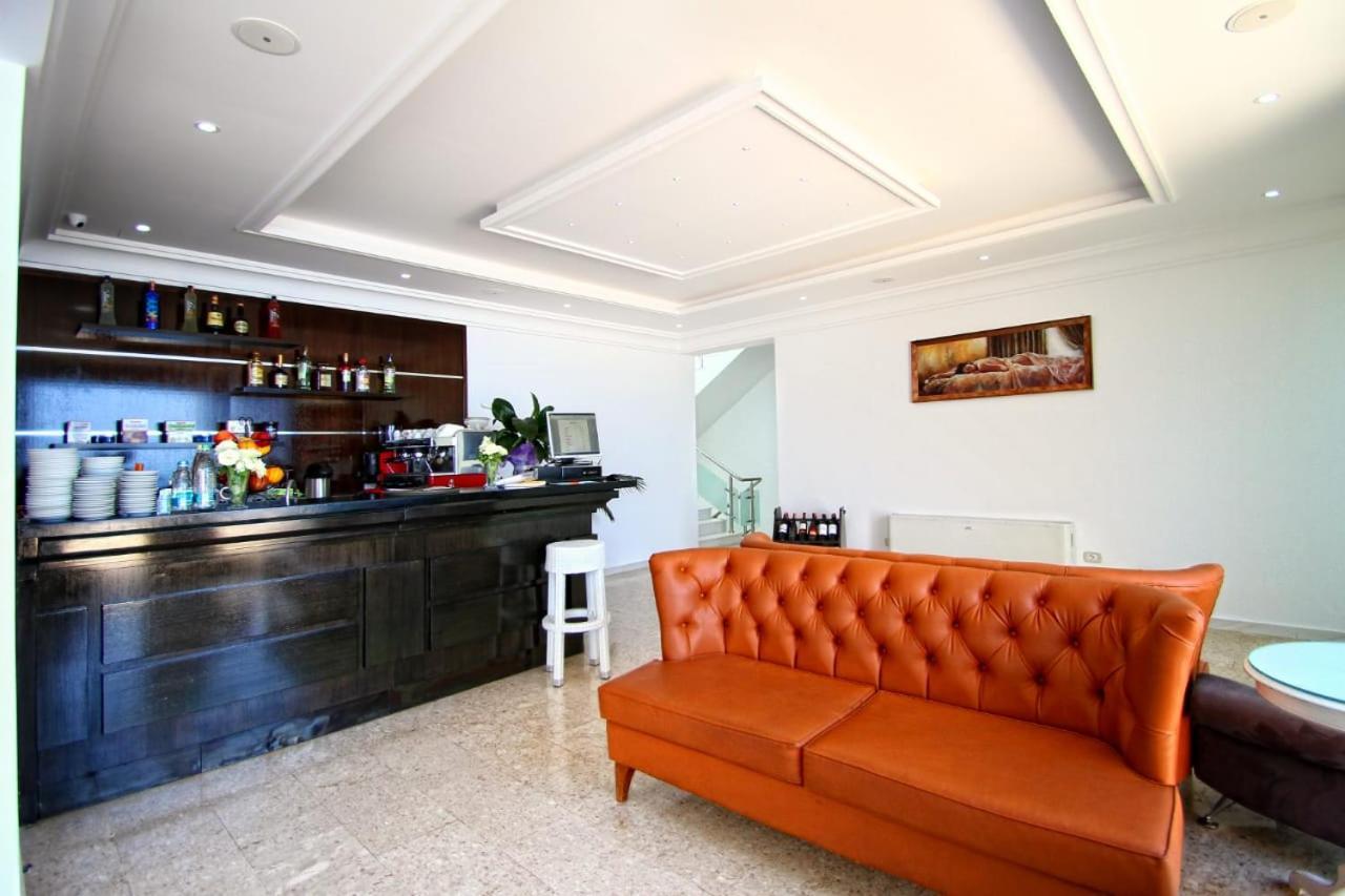 Aler Luxury Hotel 4*